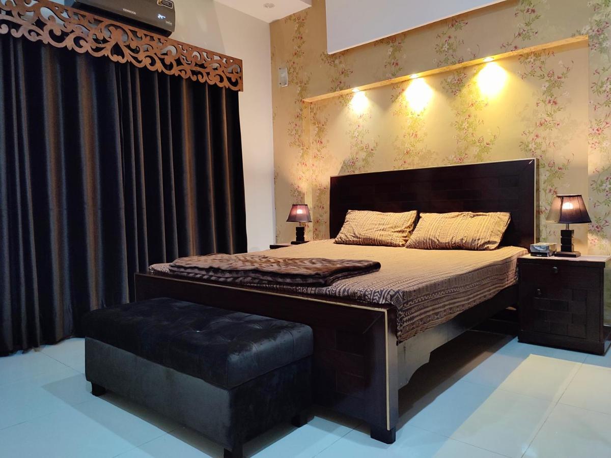 Fully Serviced Holiday Home Near Lahore Ring Road Luaran gambar