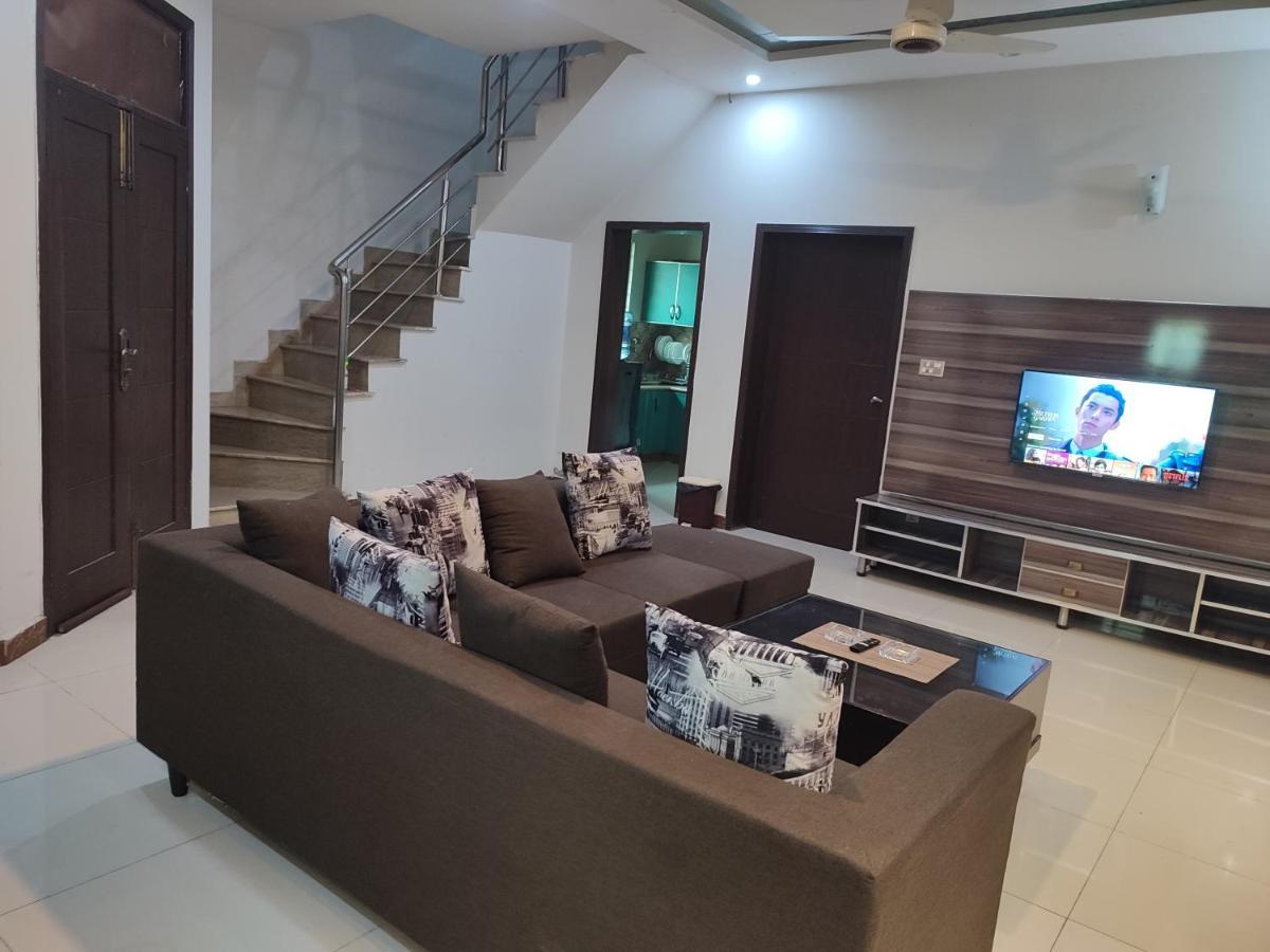 Fully Serviced Holiday Home Near Lahore Ring Road Luaran gambar