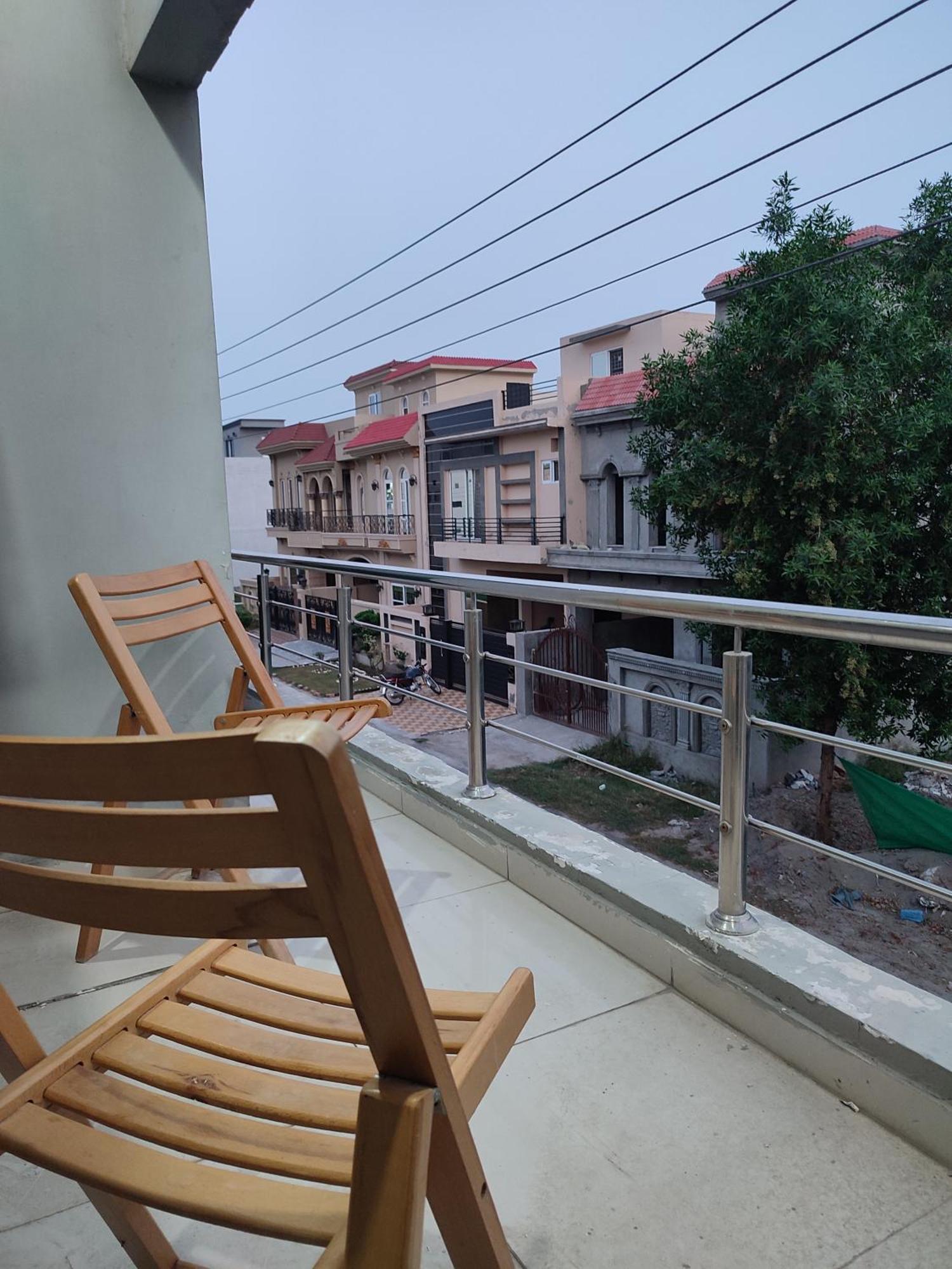 Fully Serviced Holiday Home Near Lahore Ring Road Luaran gambar