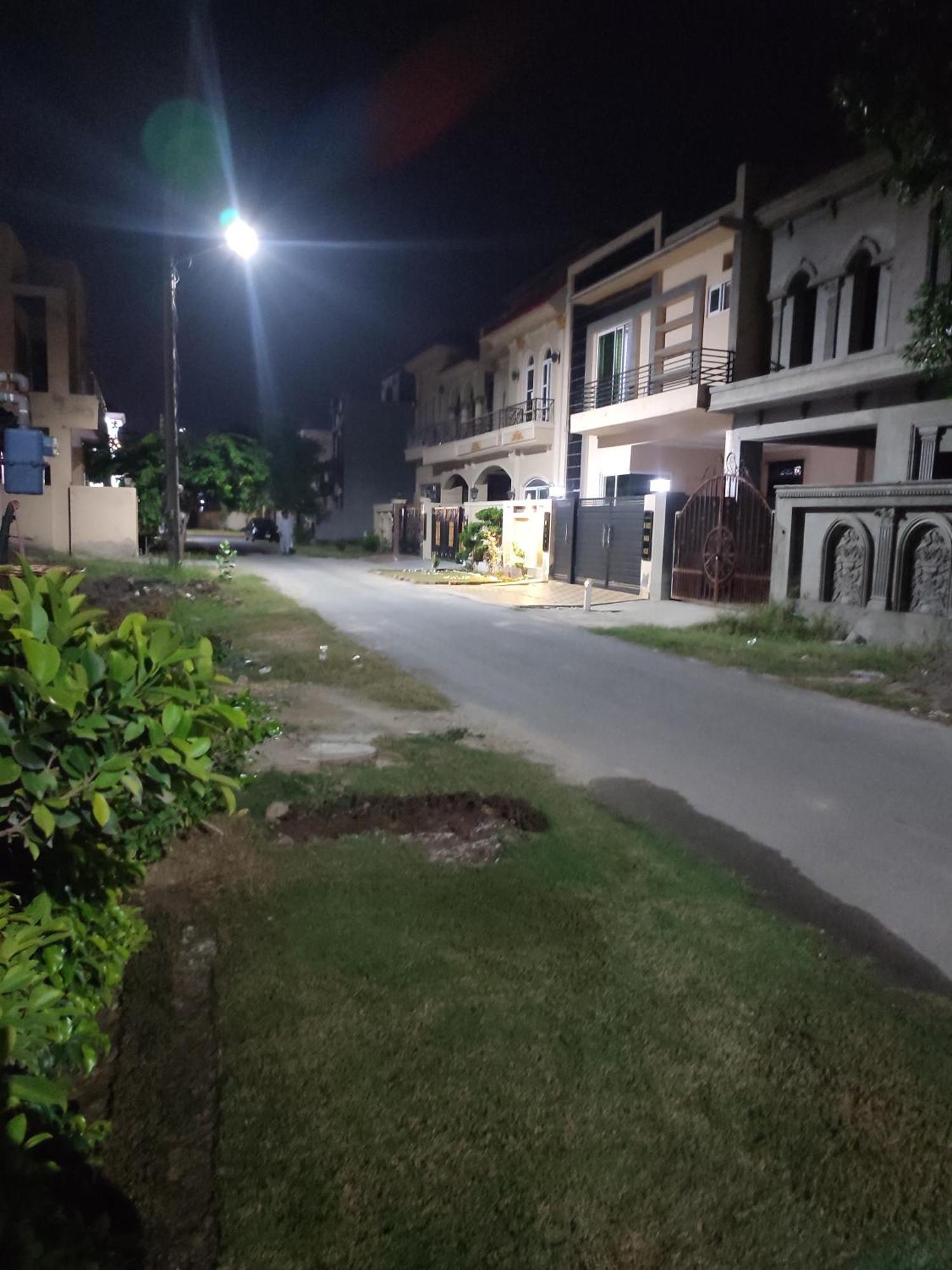 Fully Serviced Holiday Home Near Lahore Ring Road Luaran gambar